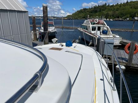 Uniflite Aft Cabin image