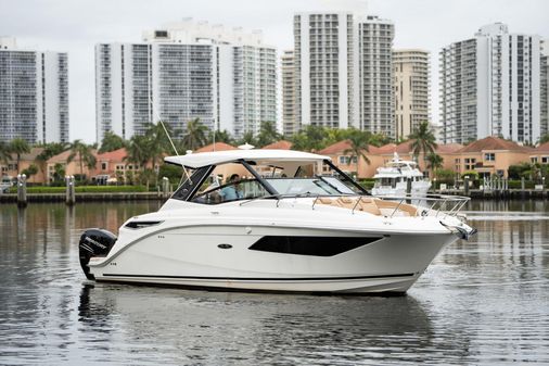 Sea Ray 320 Sundancer OB image