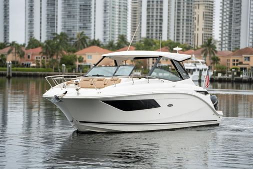 Sea Ray 320 Sundancer OB image