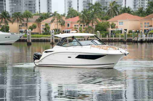 Sea Ray 320 Sundancer OB image