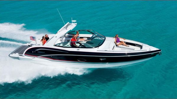 Formula 350 Crossover Bowrider