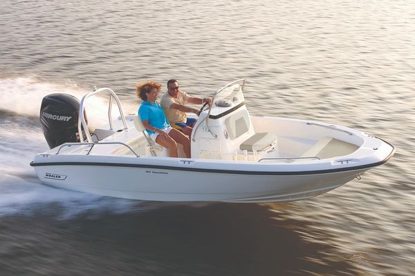 Boston Whaler 180 Dauntless - main image