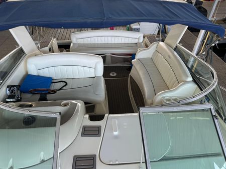 Rinker 330 Fiesta Vee image