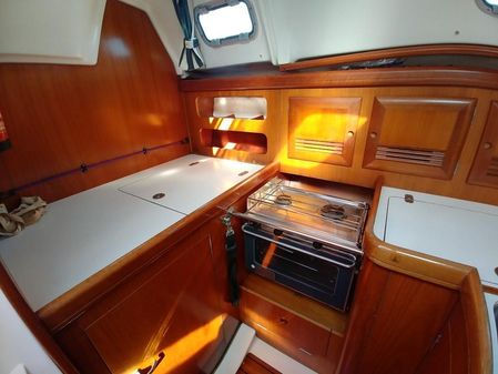 Beneteau Oceanis Clipper 361 image