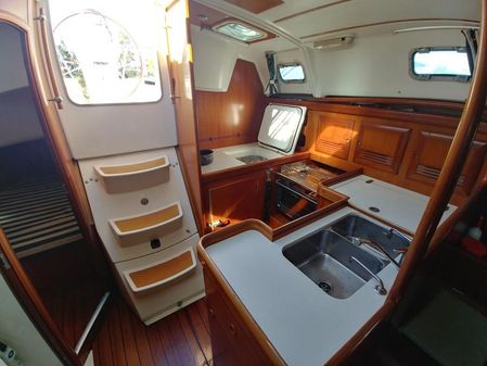 Beneteau Oceanis Clipper 361 image