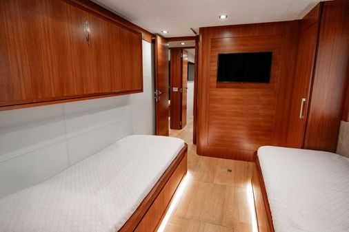 Custom Line Navetta 26 image