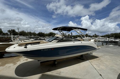 Sea Ray 250 SDX OB image