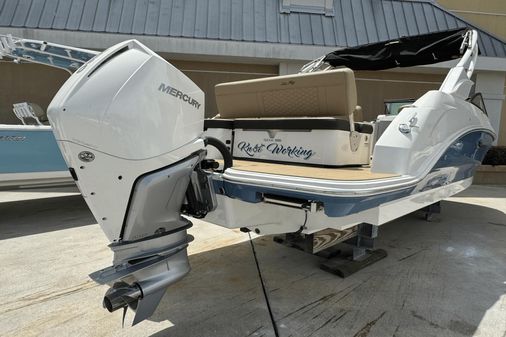 Sea Ray 250 SDX OB image