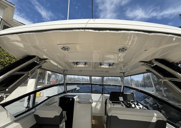 Aquila 32 Sport image