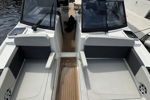 Aquila 32 Sport image