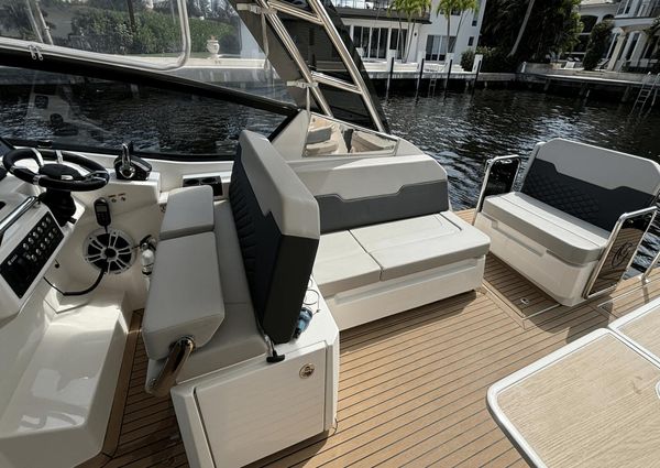 Aquila 32 Sport image