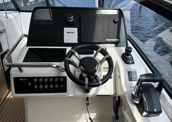 Aquila 32 Sport image