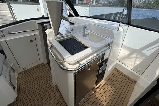 Aquila 32 Sport image