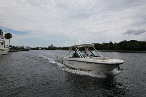 Boston-whaler 230-VANTAGE image