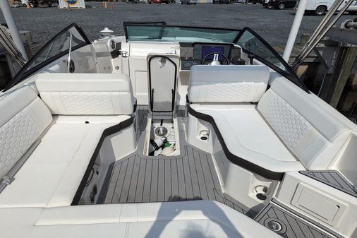 Sea Ray 250SDX image