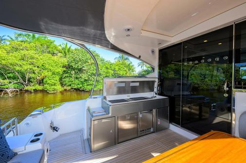 Riviera 5400 Sport Yacht image