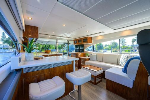 Riviera 5400 Sport Yacht image