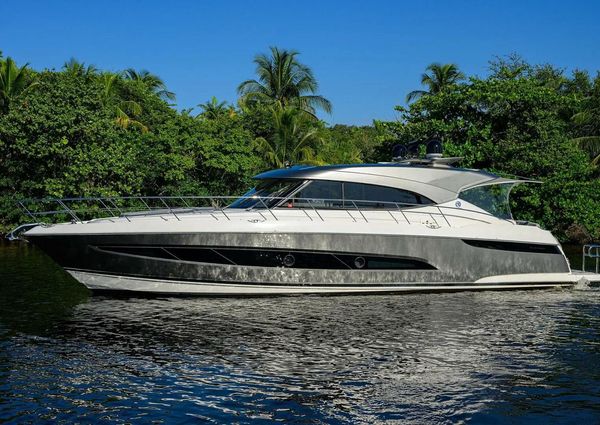 Riviera 5400 Sport Yacht image