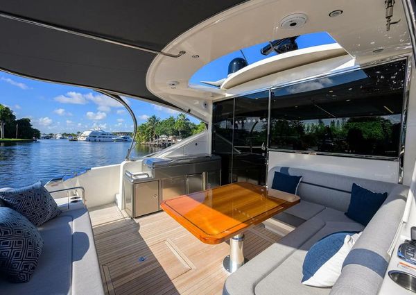 Riviera 5400 Sport Yacht image