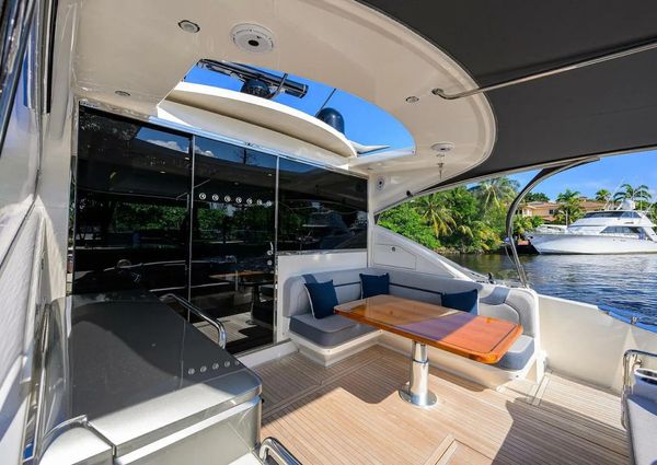 Riviera 5400 Sport Yacht image