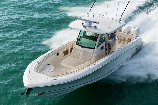 Boston Whaler 350 Outrage image