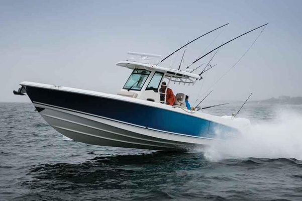 Boston Whaler 330 Outrage - main image