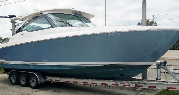 Tiara Yachts 38 LX