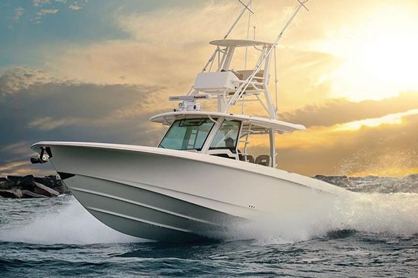 Boston Whaler 380 Outrage - main image