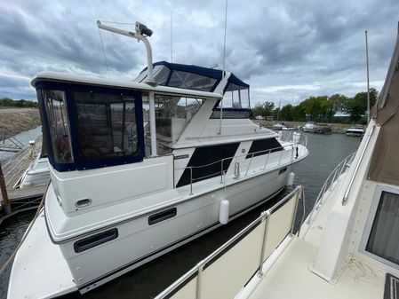 Carver 42 Aft Cabin Motor Yacht image