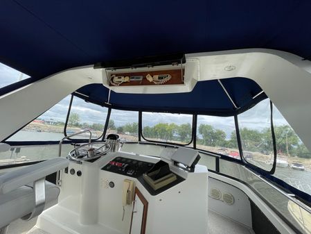 Carver 42 Aft Cabin Motor Yacht image