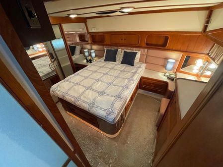 Carver 42 Aft Cabin Motor Yacht image