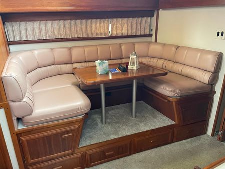 Carver 42 Aft Cabin Motor Yacht image