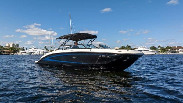 Sea Ray 290 Sundeck image