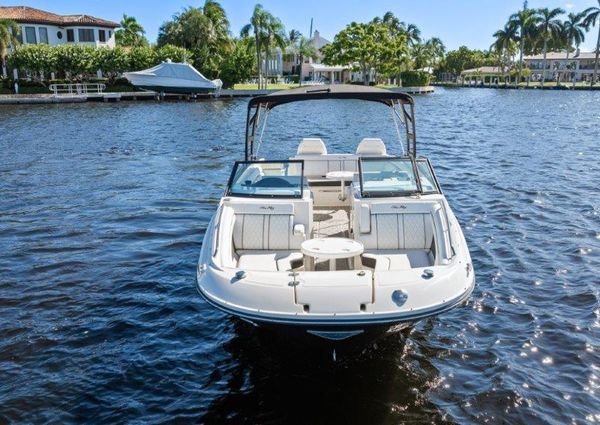 Sea Ray 290 Sundeck image