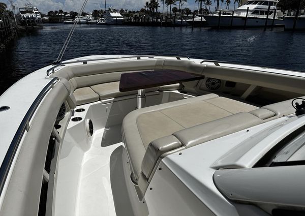 Boston Whaler 350 Realm image