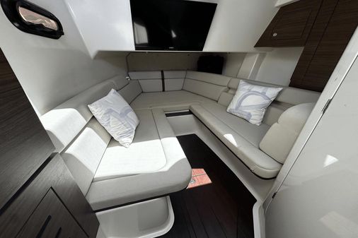 Boston Whaler 350 Realm image