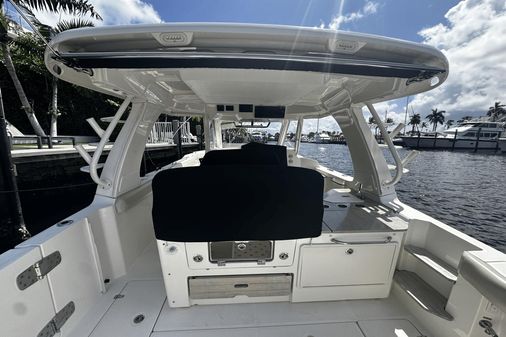 Boston Whaler 350 Realm image