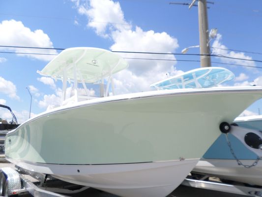 Sea Hunt Ultra 234 - main image