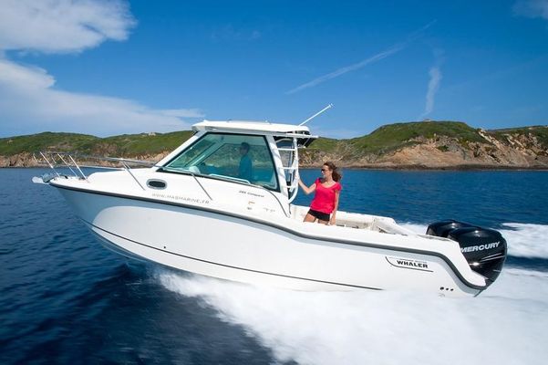 Boston Whaler 285 Conquest - main image