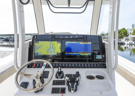 Sea-hunt GAMEFISH-28-FORWARD-SEATING image