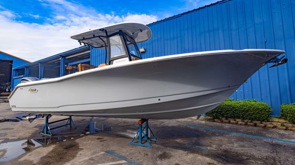 Sea Hunt Ultra 275 SE