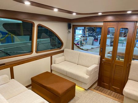 Palm Beach Motor Yachts PB55 image
