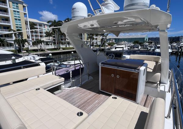 Azimut 50 fly image