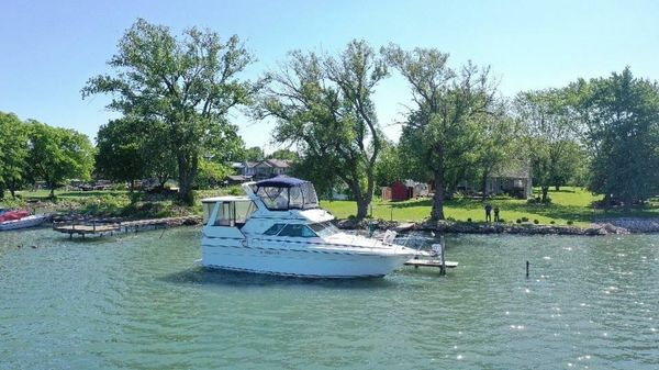 Sea Ray 380 Aft Cabin 