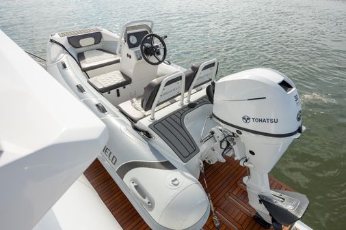 Azimut Fly 60 image