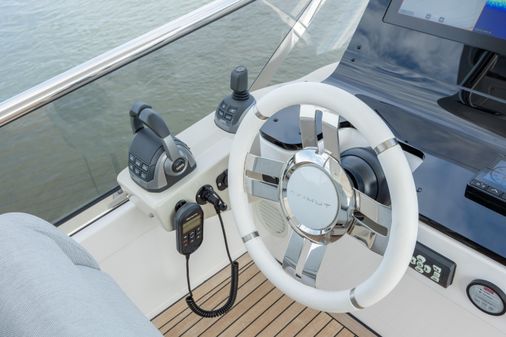 Azimut Fly 60 image