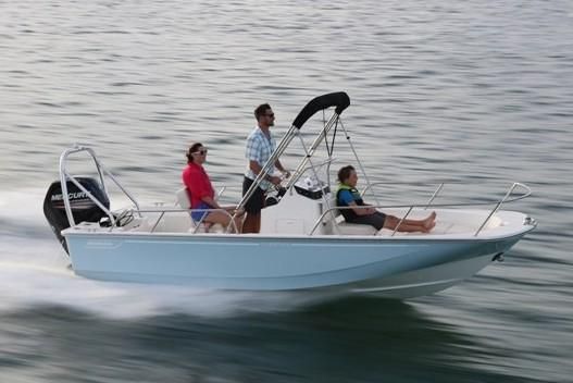 Boston Whaler 170 Montauk - main image