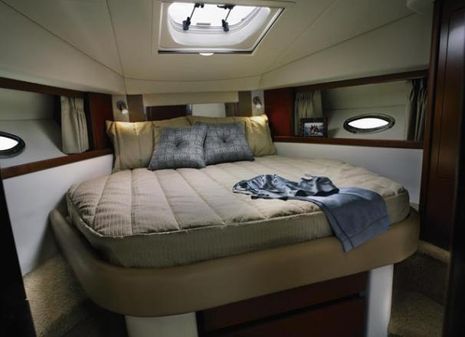 Sea Ray 38 Sundancer image