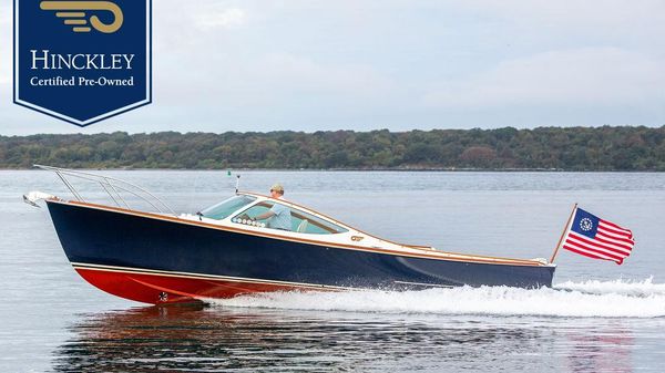 Hinckley Talaria 29 Runabout 