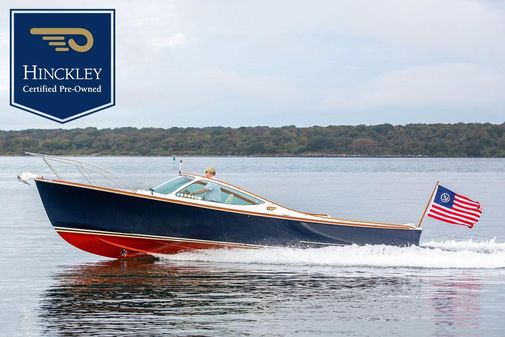 Hinckley Talaria 29 Runabout image